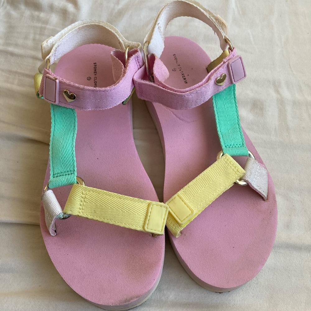 Sunny Clover pastel sandals